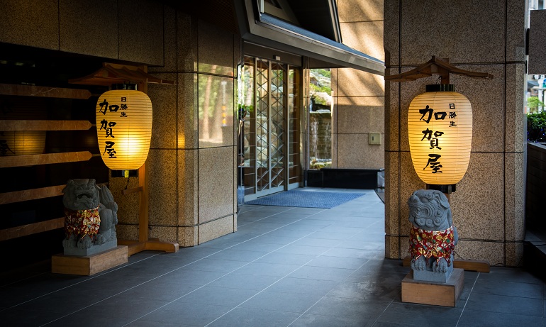 日勝生加賀屋 100年の歴史と文化の交わり