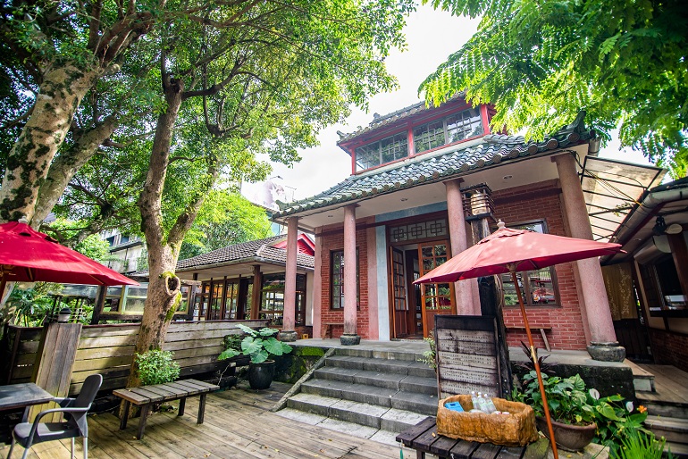 沐春温泉湯宿―老教堂咖啡　台南
