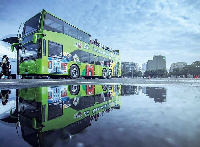 双層巴士（ 台南 2階建てバス）