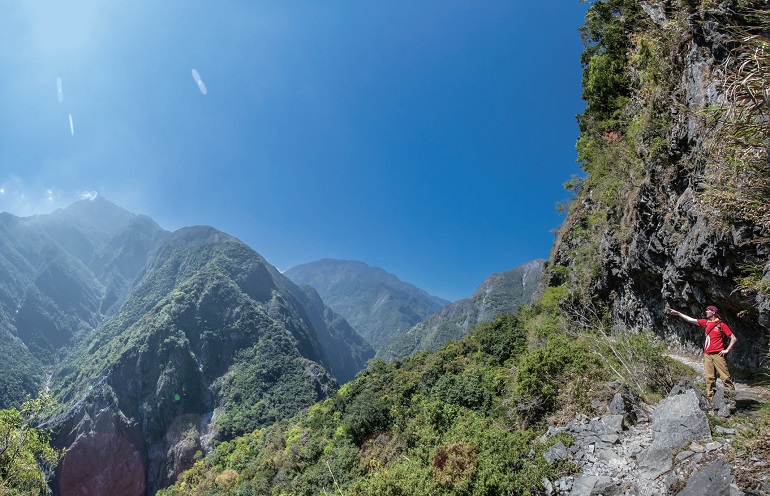 2020年「 脊梁山脈観光年 」台湾の山岳美を探索