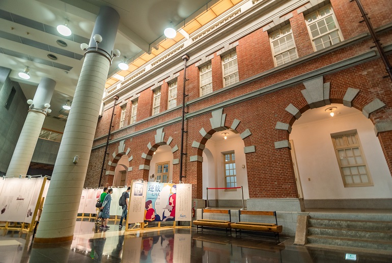 国立台湾文学館（旧台南州庁）