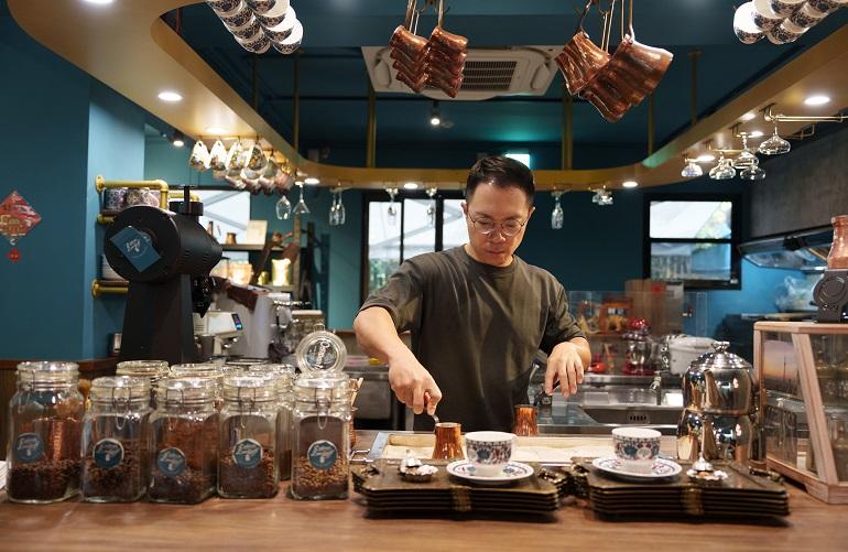 泡土耳其咖啡示範　青田街　Saturn Landing Turkish Coffee 永康店