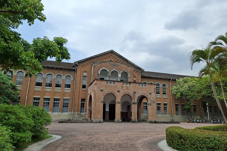 台湾大学　文学院