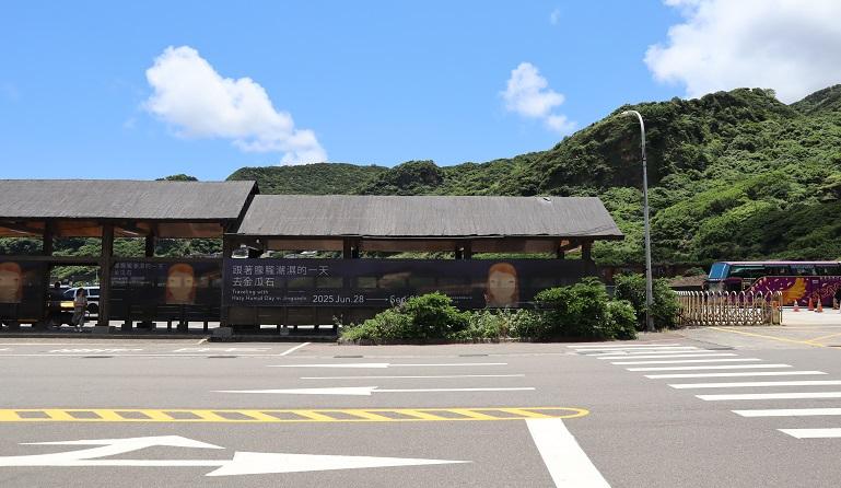 バス停向かいの水湳洞駐車場