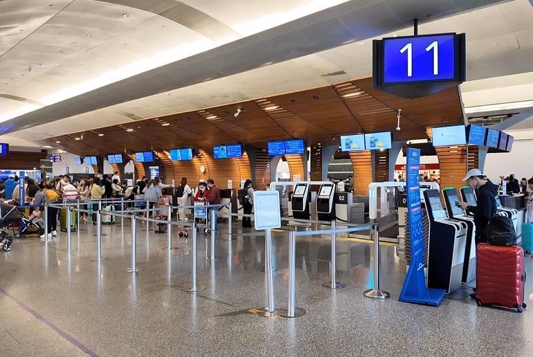 桃園国際空港 T1